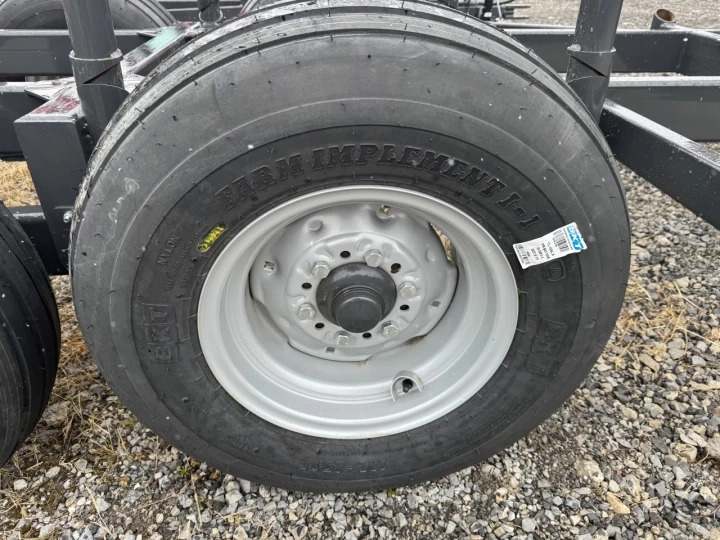 2025 METAVIC 1150M13 CHARGEUSE A BOIS