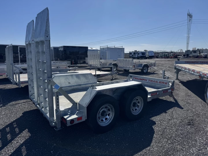 2025 Triumph 6x12 Plate-forme Scissor Lift | Low Profile | Essieu double 5200lb |