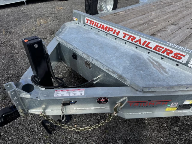 TRIUMPH TILT 82''X20' 8K ESSIEUX 8000LBS CHAQUE 2025