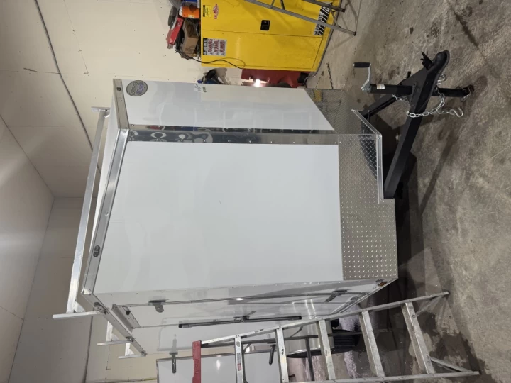 2024 Continental Cargo 6x10 Acier | Simple essieu | Porte double | 6" extra hauteur RACK A ECHELLES