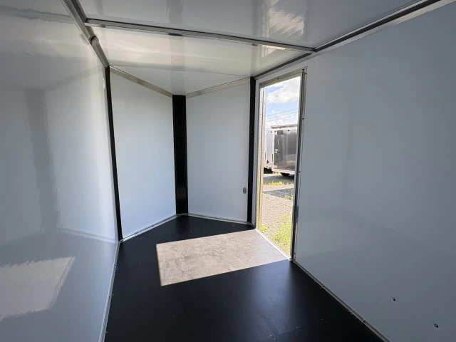 IDEAL CARGO 6X12SA 6PO EXTRA HAUTEUR 2026
