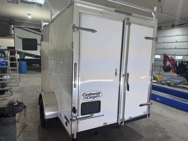 Continental Cargo 6x10  2024