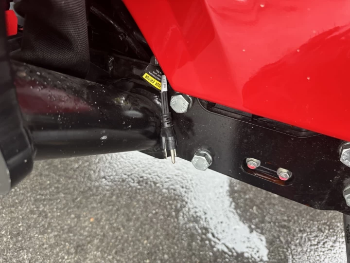 2026 TYM TRACTEUR T254HC CABINE SOUFFLEUR SOUFFLEUR A CONTROLEUR COMPLET HYDRAULIQUE