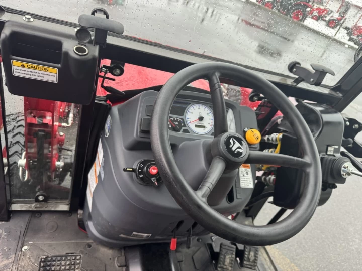 2026 TYM TRACTEUR T254HC CABINE SOUFFLEUR SOUFFLEUR A CONTROLEUR COMPLET HYDRAULIQUE