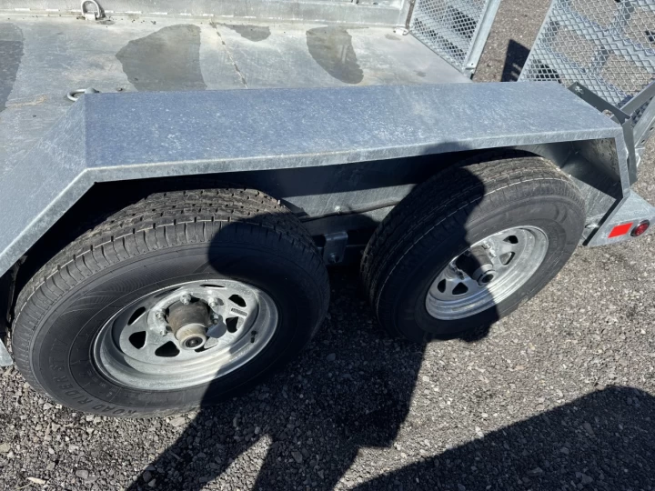 2025 Triumph 6x12 Plate-forme Scissor Lift | Low Profile | Essieu double 5200lb |