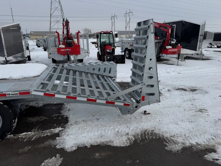 2025 Triumph TA102x20+5-70 Deckover Beavertail | Tandem 7000lb