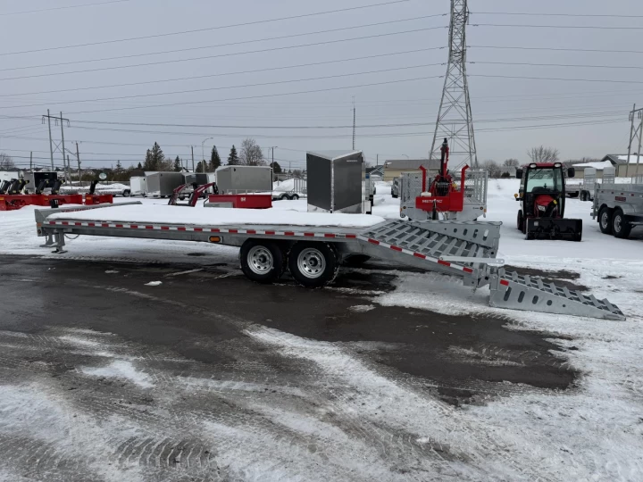2025 Triumph TA102x20+5-70 Deckover Beavertail | Tandem 7000lb